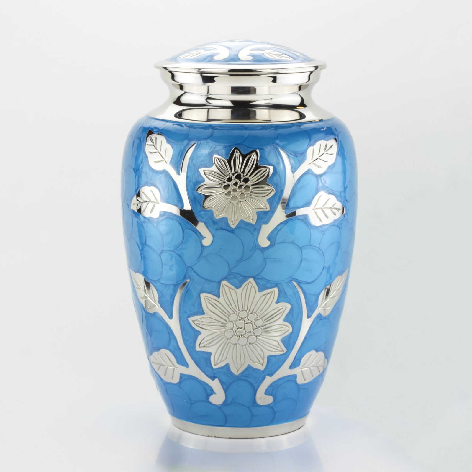 Blauwe Urn met Prachtige Bloemdecoraties - Afbeelding 6