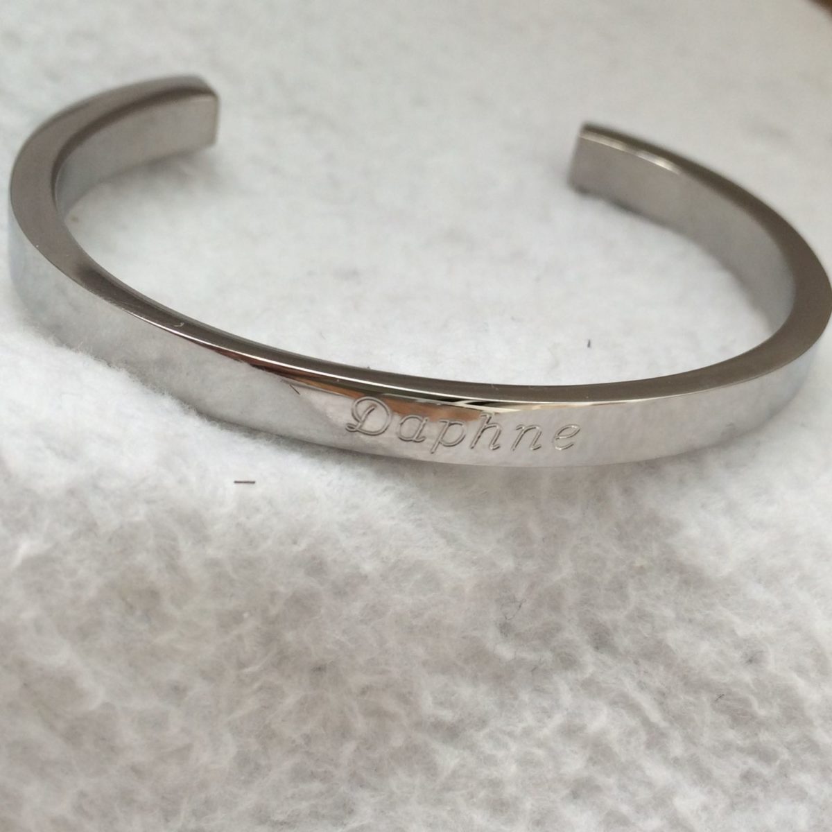 Gebroken cirkel RVS armband met schroefdop - Afbeelding 9