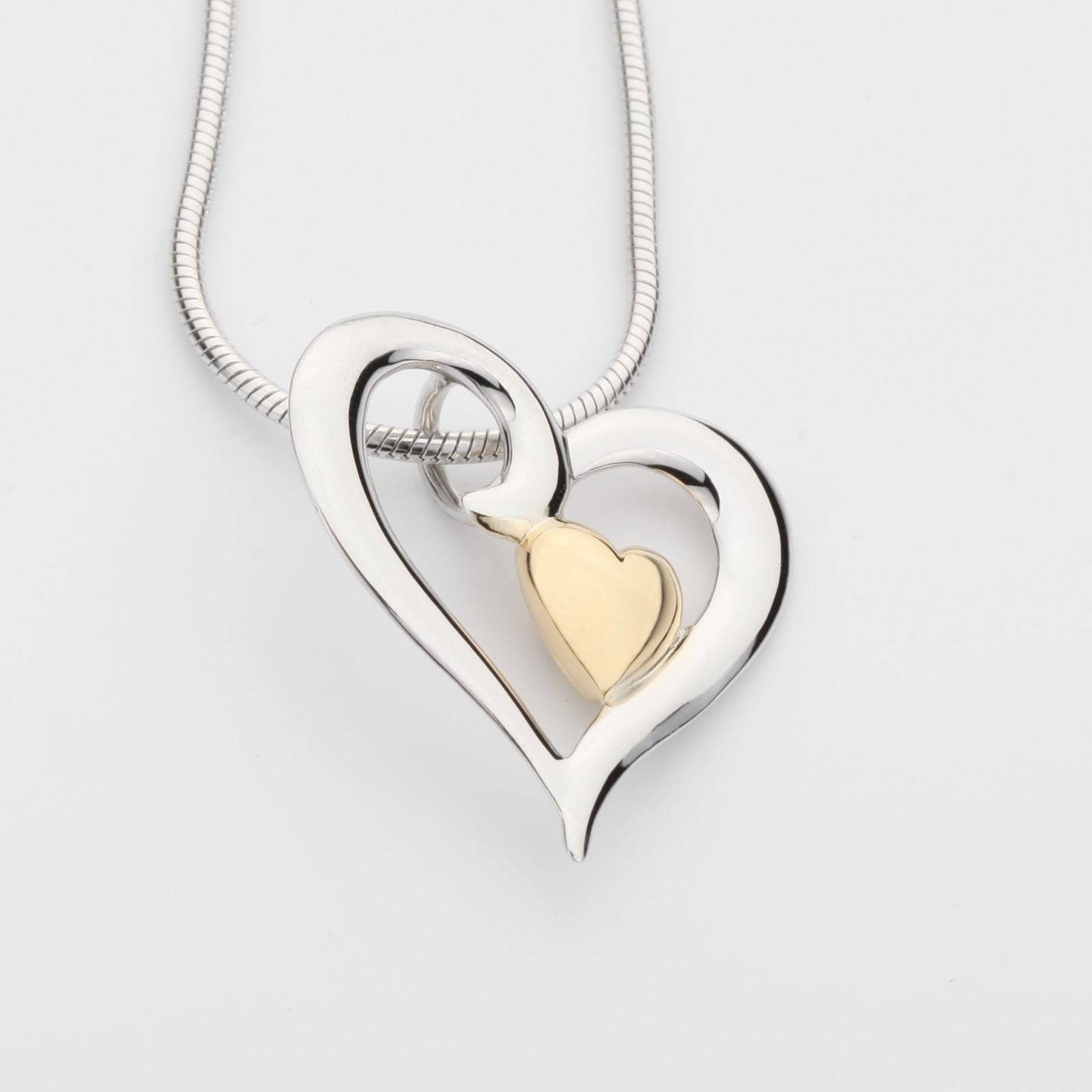 Hartvormige ashanger - Verguld hart in 925 sterling zilver incl zilveren ketting