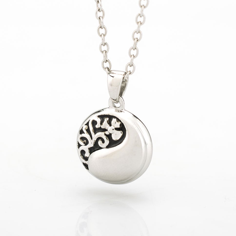 Zilveren ashanger met yin yang design incl zilveren ketting