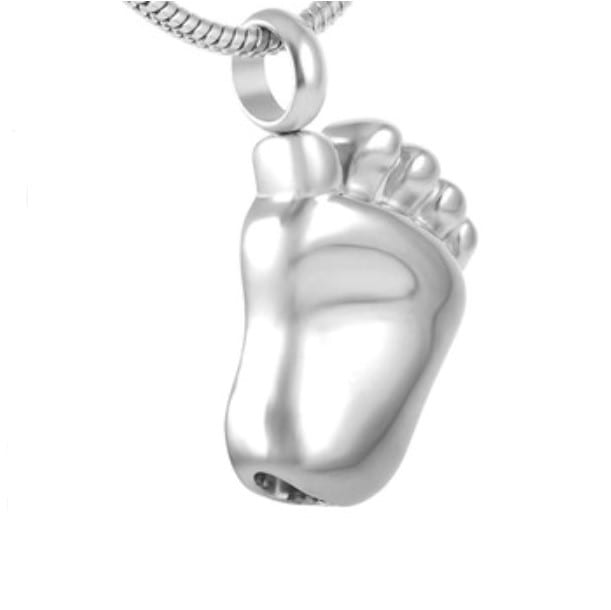 Sieraden met baby voetjes gemaakt van edelstaal